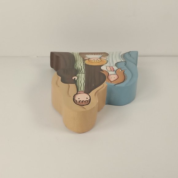 Christmas Nativity Mary, Joseph & Baby Jesus 4.75" Wooden Holiday Figure New - Picture 5 of 7